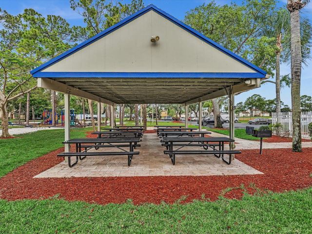 5610 Dewberry Way, West Palm Beach, FL 33415