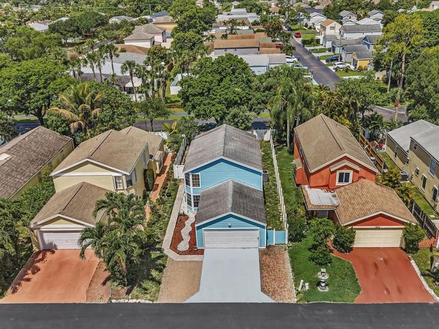 5610 Dewberry Way, West Palm Beach, FL 33415