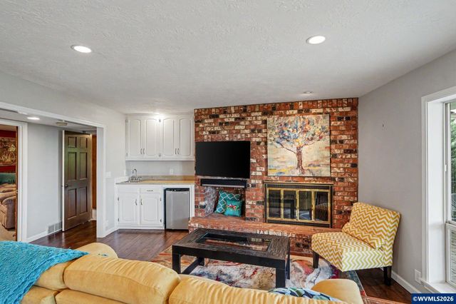 3876 Kalakala Cir S, Salem, OR 97306