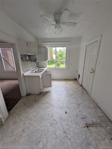 3049 Montclair Street, Detroit, MI 48214