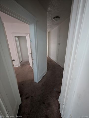 3049 Montclair Street, Detroit, MI 48214