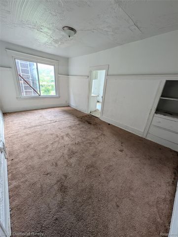 3049 Montclair Street, Detroit, MI 48214