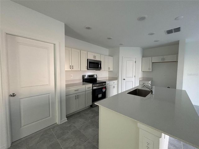 1338 DEEPWATER CIRCLE, Eagle Lake, FL 33839