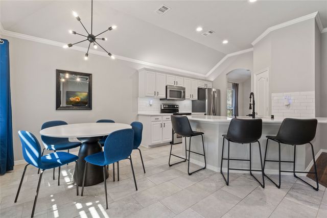 220 Creekside Drive, Murphy, TX 75094