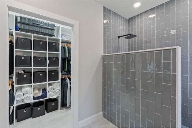 220 Creekside Drive, Murphy, TX 75094