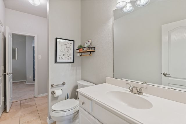 220 Creekside Drive, Murphy, TX 75094