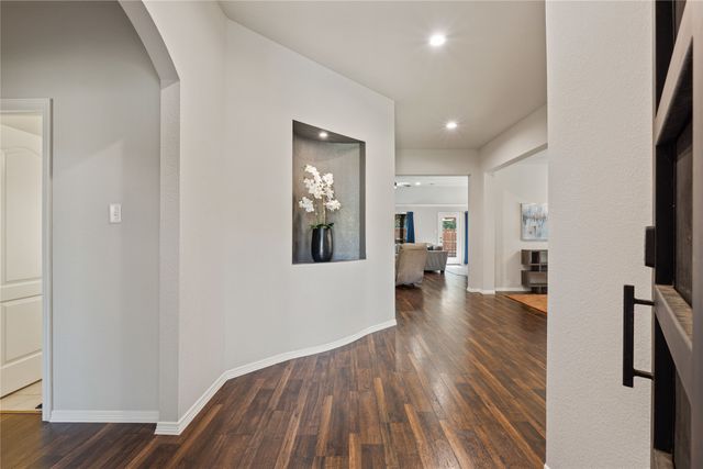 220 Creekside Drive, Murphy, TX 75094