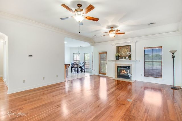 230 Macey Lane, Bossier City, LA 71111