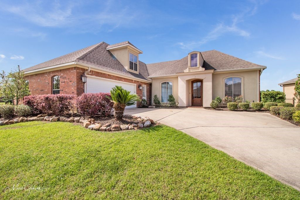 230 Macey Lane, Bossier City, LA 71111
