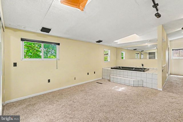 140 GLENDALE ST, Carlisle, PA 17013