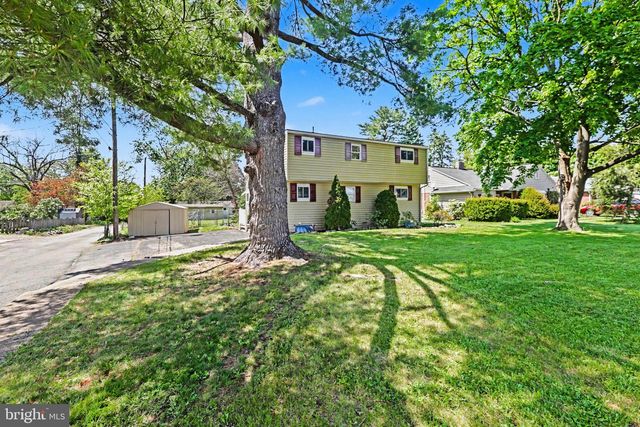 140 GLENDALE ST, Carlisle, PA 17013