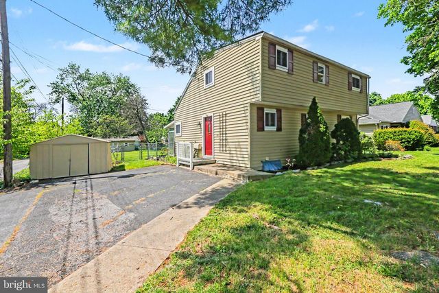 140 GLENDALE ST, Carlisle, PA 17013