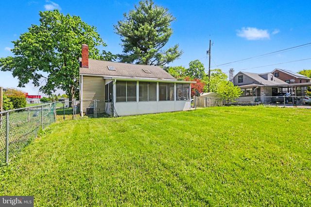 140 GLENDALE ST, Carlisle, PA 17013