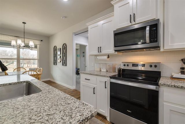 2000 Loyal Roots Circle, Blanchard, OK 73010