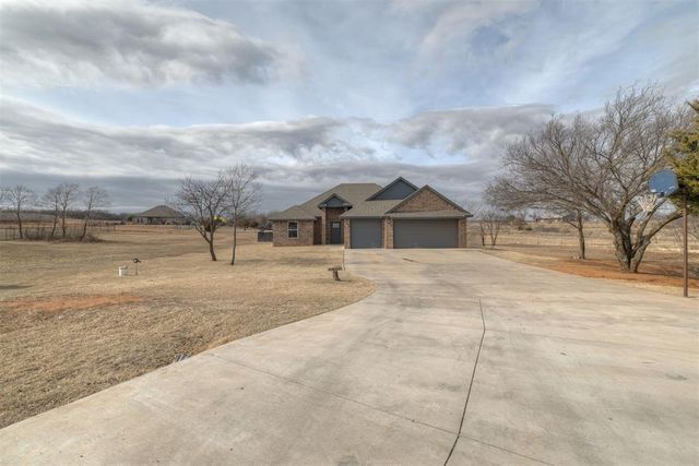 2000 Loyal Roots Circle, Blanchard, OK 73010