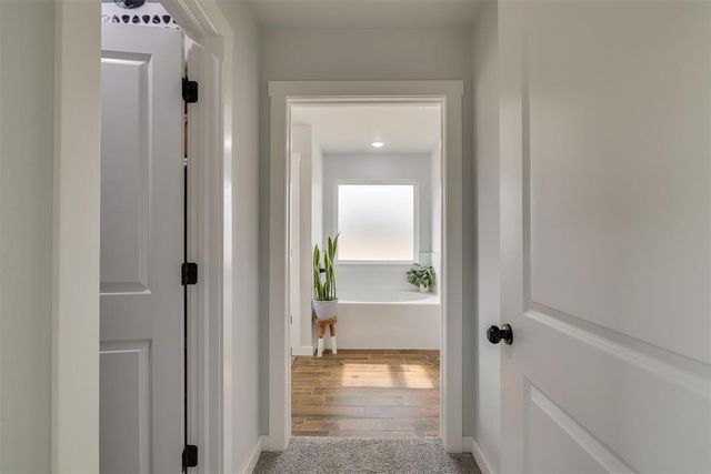 2000 Loyal Roots Circle, Blanchard, OK 73010