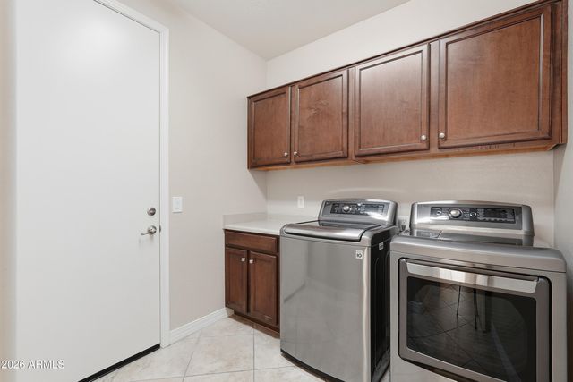 7651 W MOLLY Drive, Peoria, AZ 85383