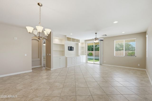 7651 W MOLLY Drive, Peoria, AZ 85383