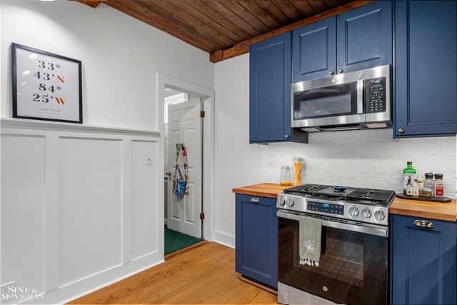 357 Roosevelt Pl. Place, Grosse Pointe, MI 48236