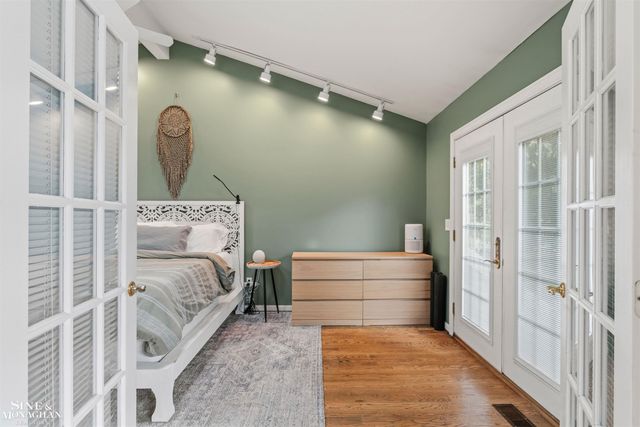 357 Roosevelt Pl. Place, Grosse Pointe, MI 48236