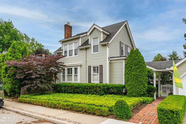 357 Roosevelt Pl. Place, Grosse Pointe, MI 48236