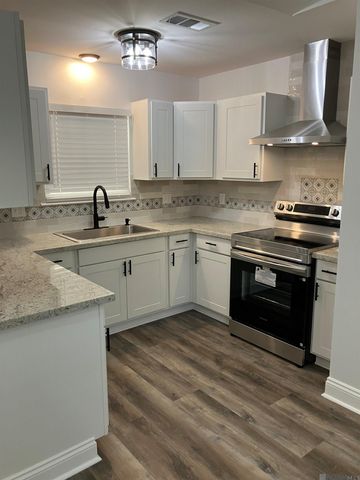 17741 La Grange Ct, Saint George, LA 70817