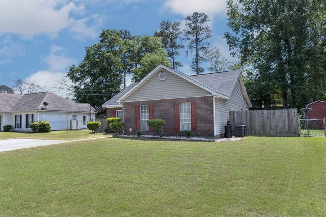 6038 Creekside Drive, Columbus, GA 31907