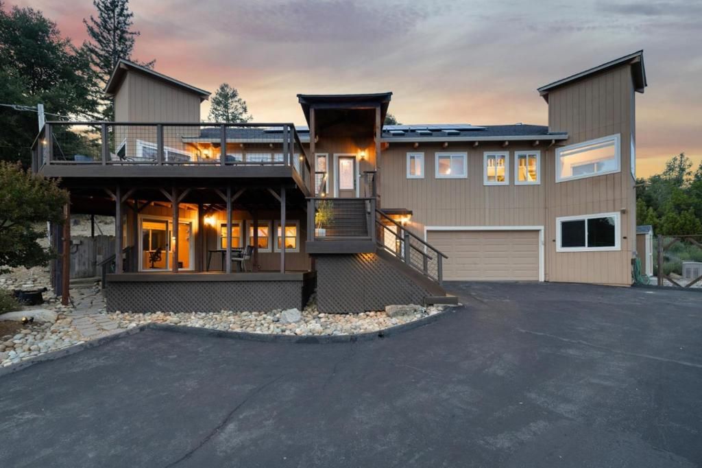 Image 1 of property listing at 23500 Sunset Drive, Los Gatos, CA 95033