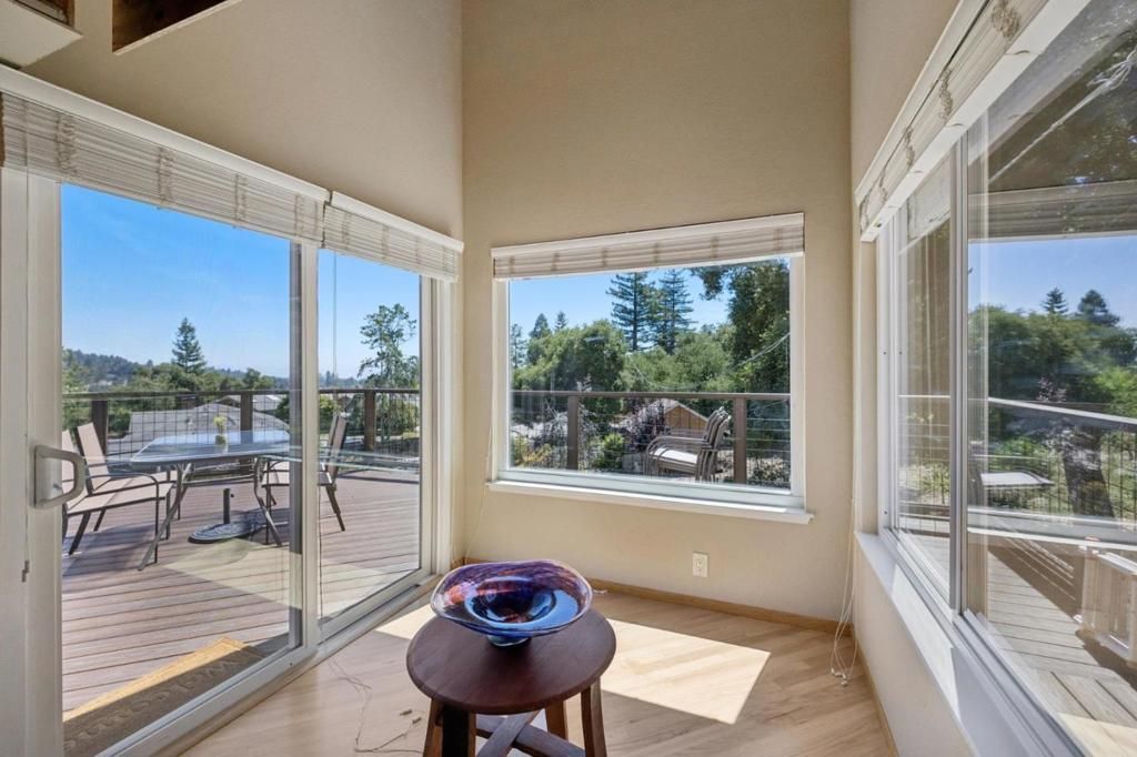 Image 11 of property listing at 23500 Sunset Drive, Los Gatos, CA 95033