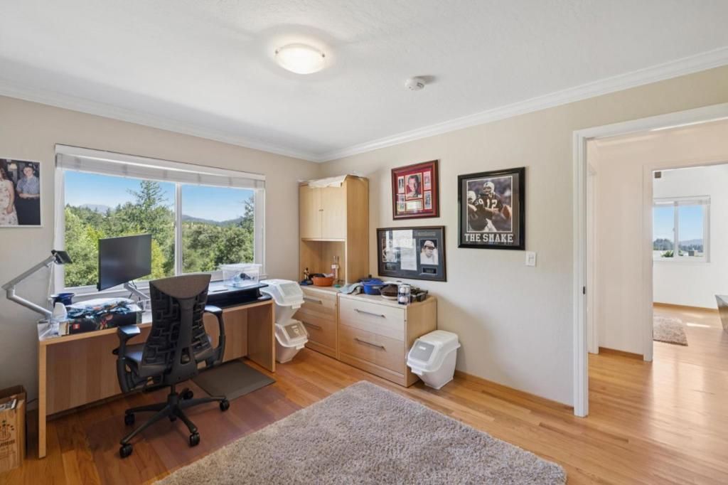 Image 20 of property listing at 23500 Sunset Drive, Los Gatos, CA 95033