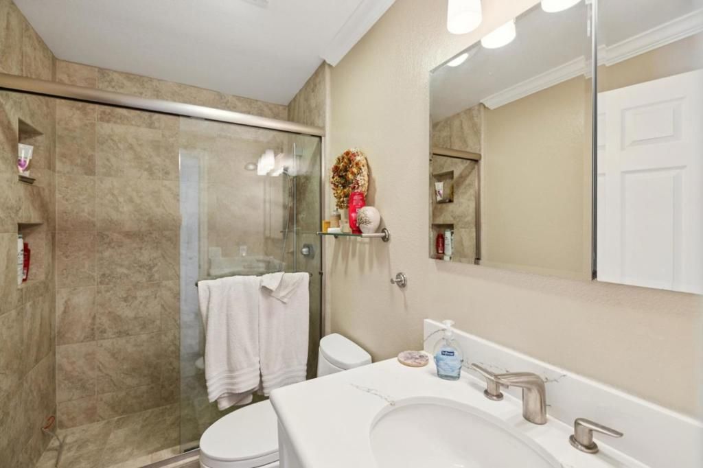 Image 25 of property listing at 23500 Sunset Drive, Los Gatos, CA 95033