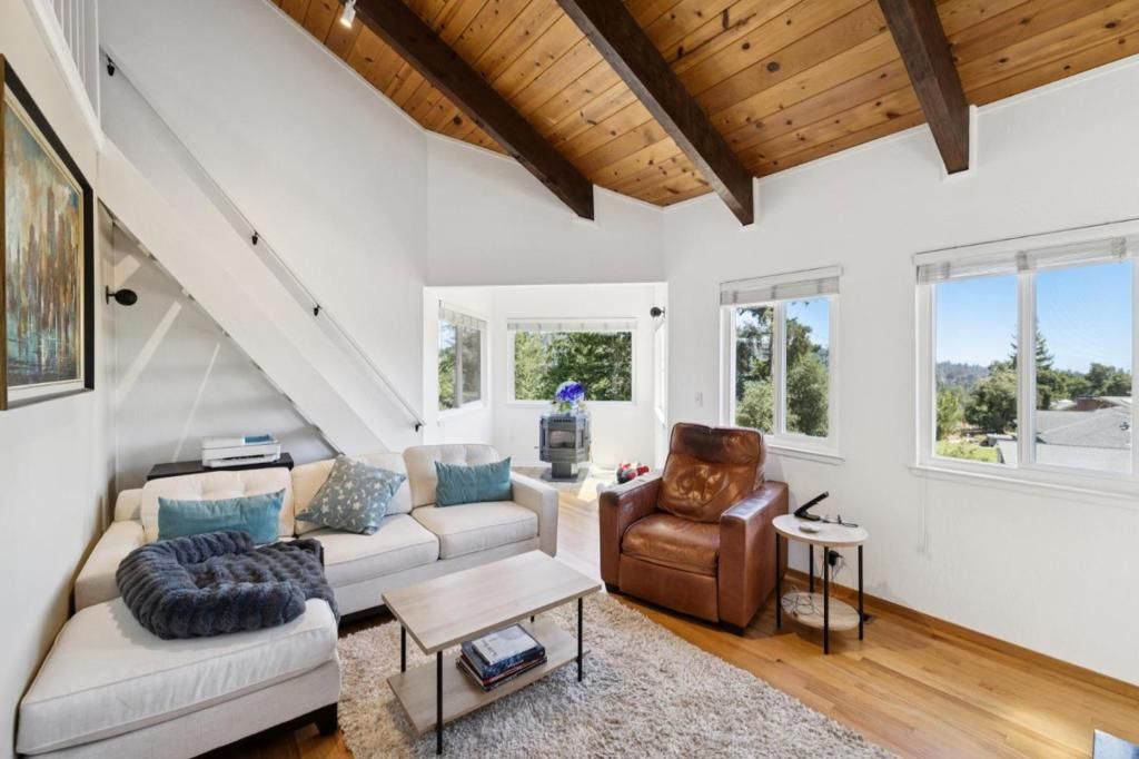 Image 5 of property listing at 23500 Sunset Drive, Los Gatos, CA 95033