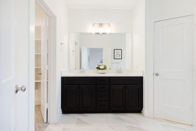 10122 Crescendo Way, Rosharon, TX 77583