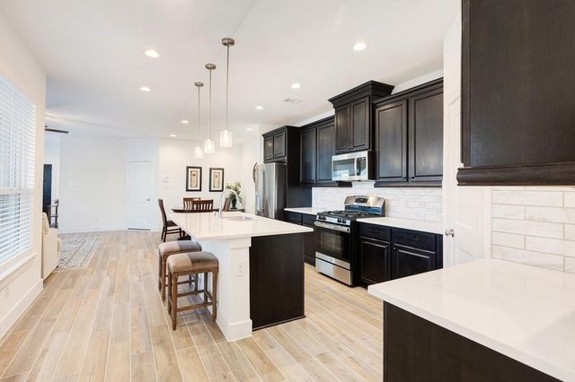 10122 Crescendo Way, Rosharon, TX 77583