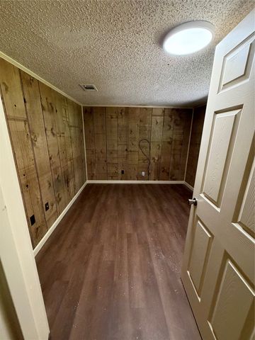 257 W Acres Road, Gun Barrel City, TX 75156