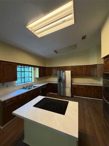 257 W Acres Road, Gun Barrel City, TX 75156