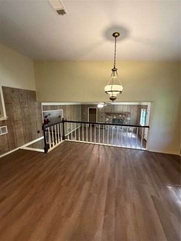 257 W Acres Road, Gun Barrel City, TX 75156