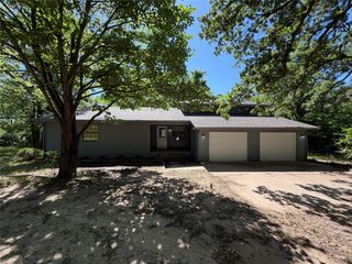 257 W Acres Road, Gun Barrel City, TX 75156