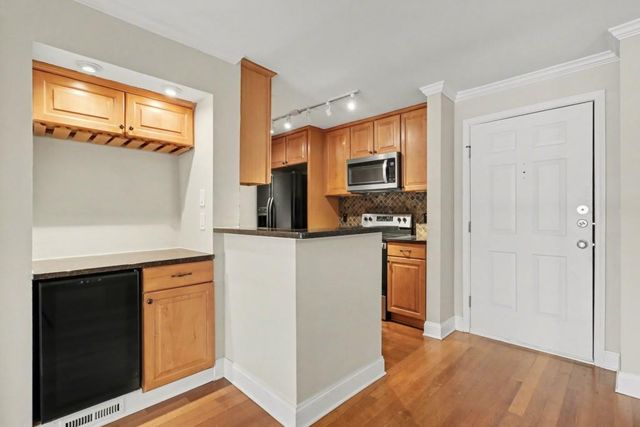 1202 Pine Heights NE Drive, Atlanta, GA 30324