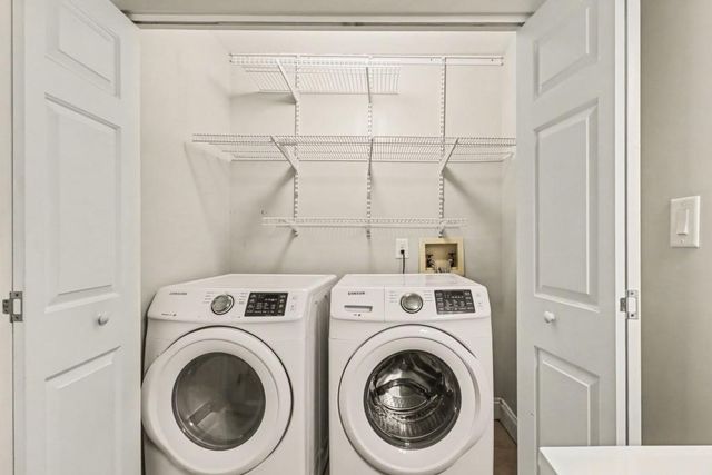 1202 Pine Heights NE Drive, Atlanta, GA 30324