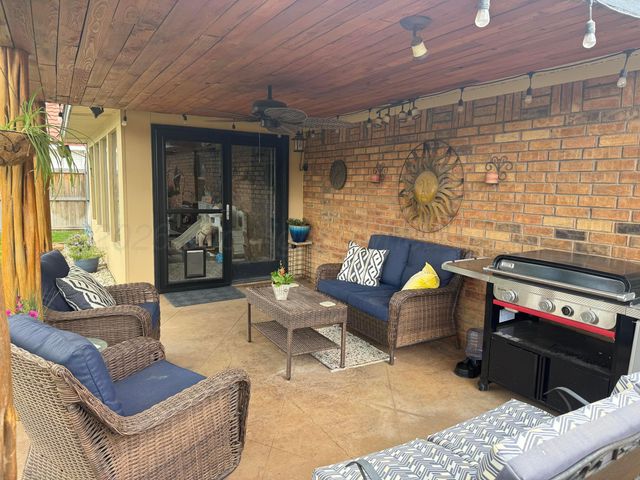 7032 WESTBURY Drive, Amarillo, TX 79109