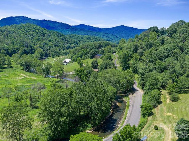 000 Hamlet Drive 1, Burnsville, NC 28714