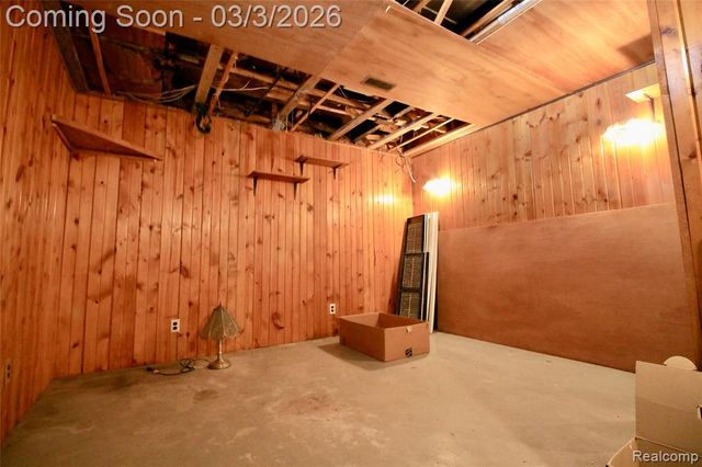 11250 S New Lothrop Road, Durand, MI 48429