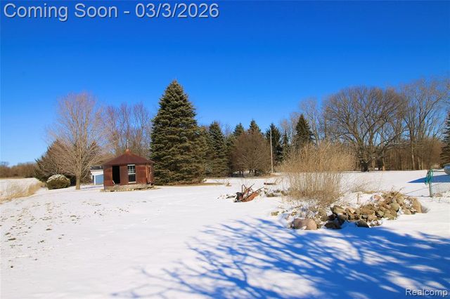 11250 S New Lothrop Road, Durand, MI 48429