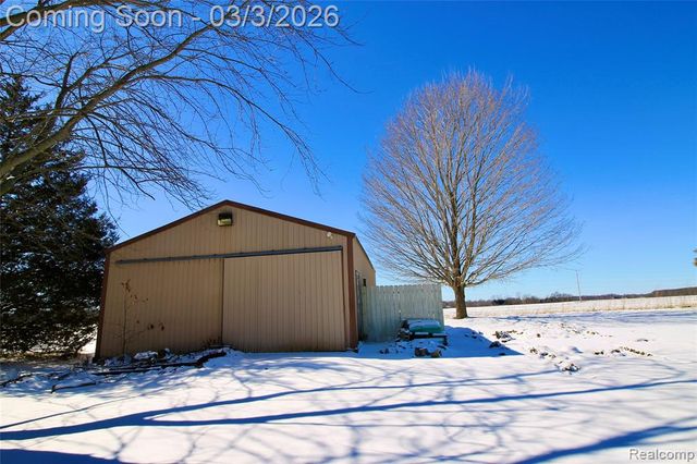 11250 S New Lothrop Road, Durand, MI 48429