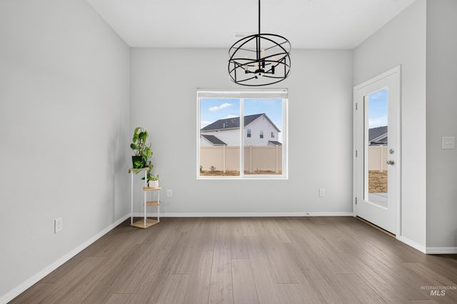 5015 Endicott Dr, Caldwell, ID 83605