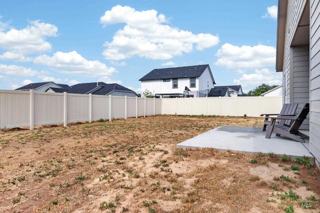 5015 Endicott Dr, Caldwell, ID 83605