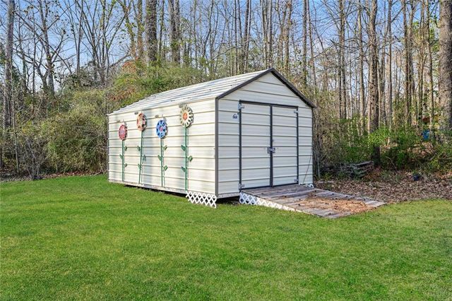 176 Stokes Drive, Stockbridge, GA 30281