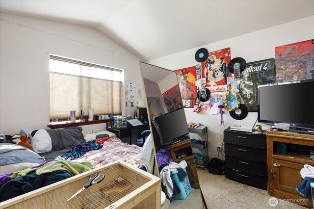 2375 SW Navigator Loop, Oak Harbor, WA 98277