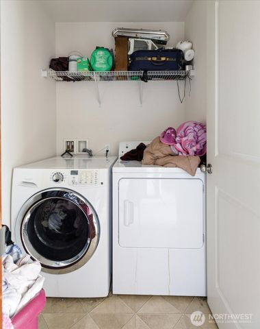 2375 SW Navigator Loop, Oak Harbor, WA 98277